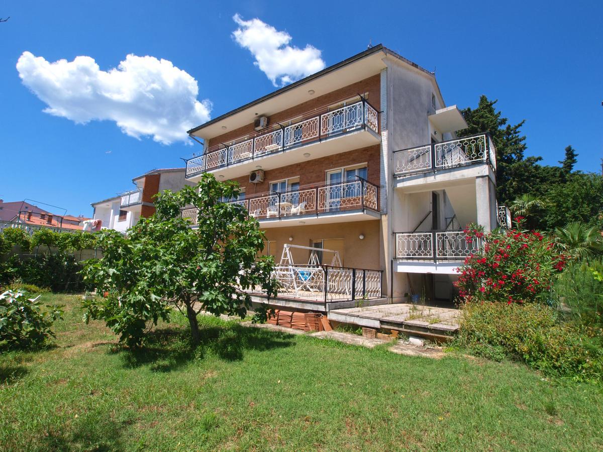 Apartments Josip 74 Pula Exteriör bild